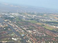 Nordsee 2017 Joerg (112)  Emden mit Blick auf den Industriehafen und Nationalpark Niedersächsisches Wattenmeer, mit der Fähre Emden-Borkum
